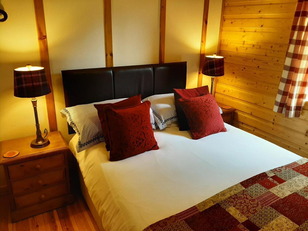 Tayview Lodges Пітлохрі Екстер'єр фото